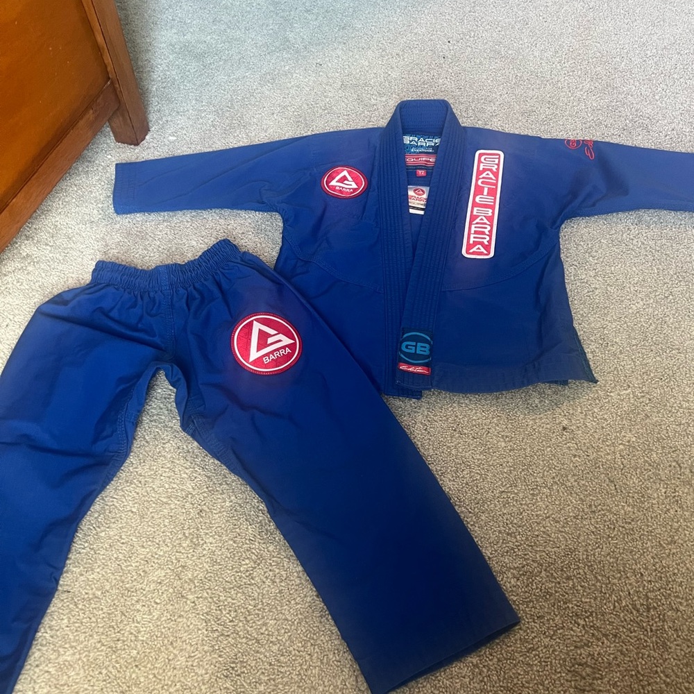 Blue Gracie Barra Jiu-Jitsu Gi Set
